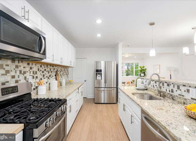 Property at 131 Cherrydell, Catonsville, MD 21228, 3 beds, 2 baths