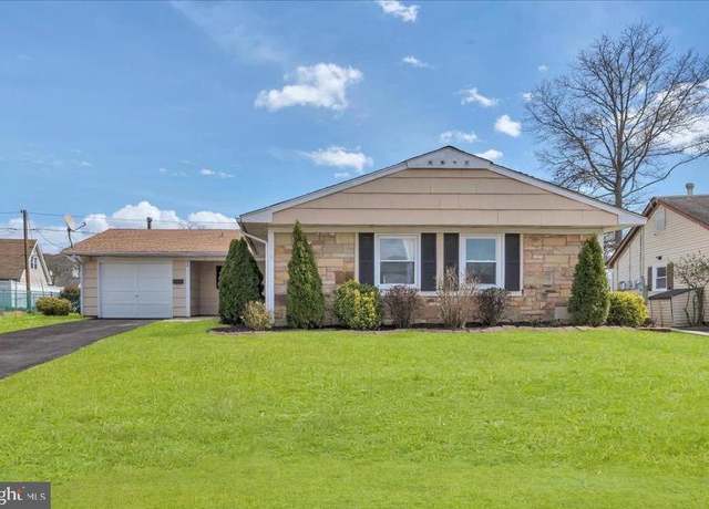 Property at 92 Ember Ln, Willingboro, NJ 08046, 4 beds, 2 baths