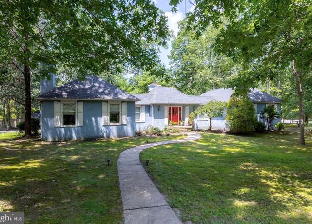 Property at 1 Castle Rd, Shamong, NJ 08088, 3 beds, 2.5 baths