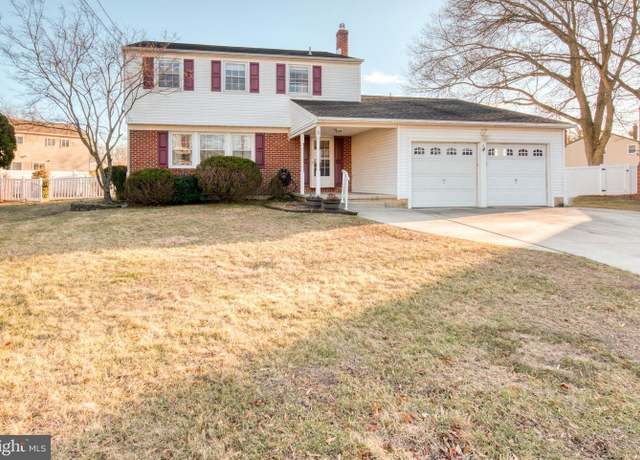 Property at 5 Brae Ln, Cherry Hill, NJ 08003, 4 beds, 2.5 baths