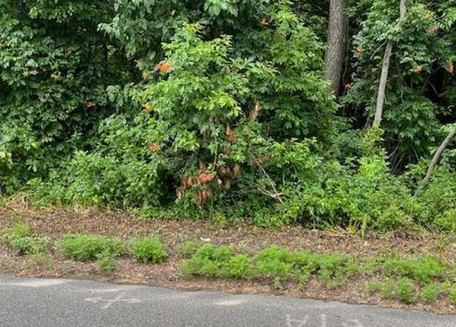 Property at 150 Jackson Rd, Berlin, NJ 08009