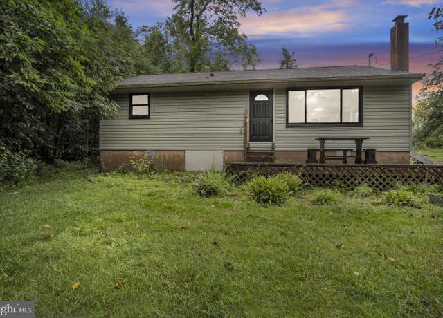 Property at 350 Boyds Schoolhouse Rd, Biglerville, PA 17307, 3 beds, 1.5 baths