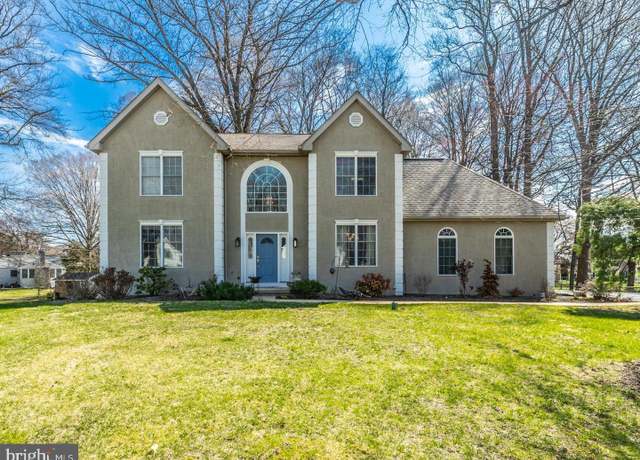 Property at 1108 Dawn Dr, West Chester, PA 19380, 5 beds, 3.5 baths
