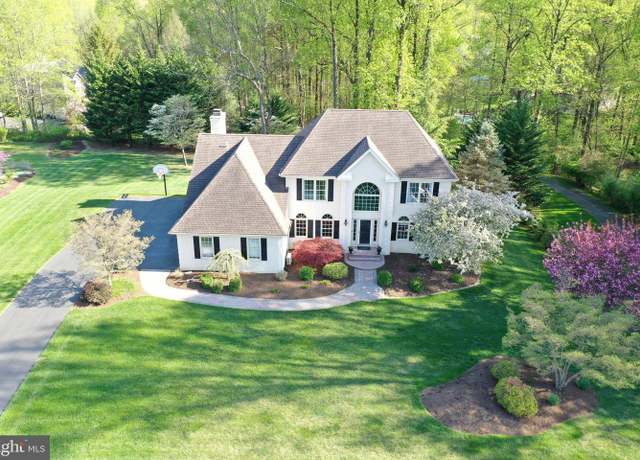 Property at 1307 New Virginia Rd, Downingtown, PA 19335, 4 beds, 3.5 baths