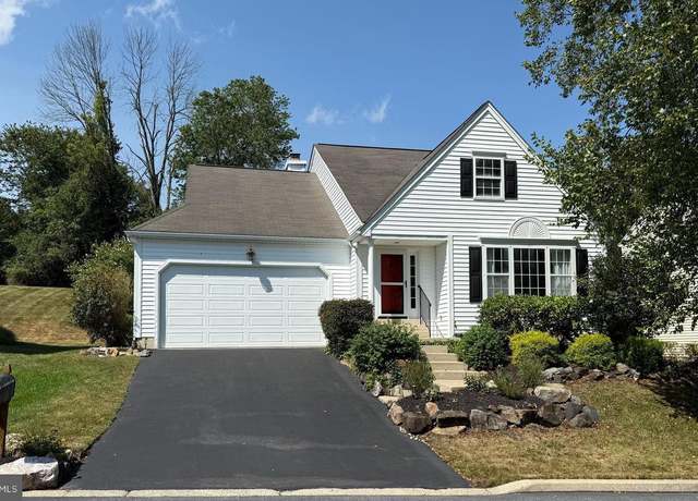 Property at 526 Larkins Bridge Dr, Downingtown, PA 19335, 4 beds, 2.5 baths