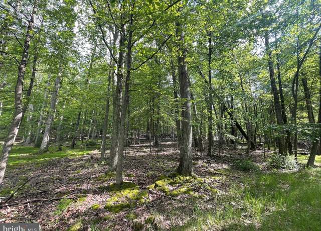 Property at 374 Davos Cir, Zion Grove, PA 17985