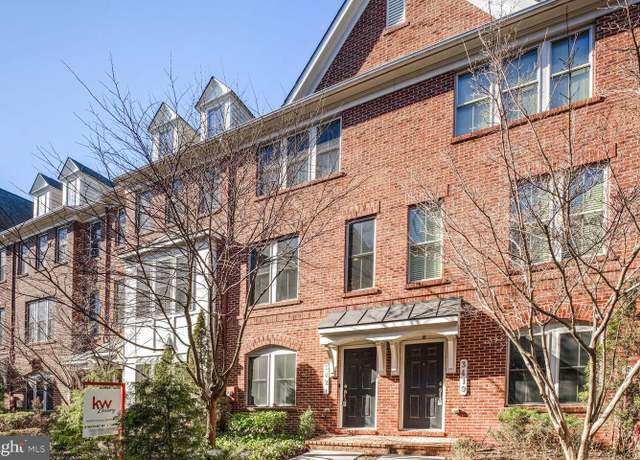 Property at 3421 Kemper Rd, Arlington, VA 22206, 2 beds, 2.5 baths