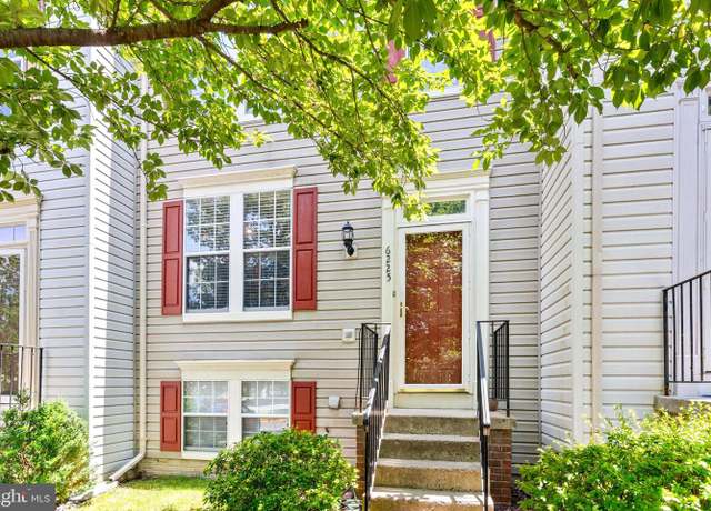 Property at 6225 Bella Dr, Centreville, VA 20121, 2 beds, 2.5 baths