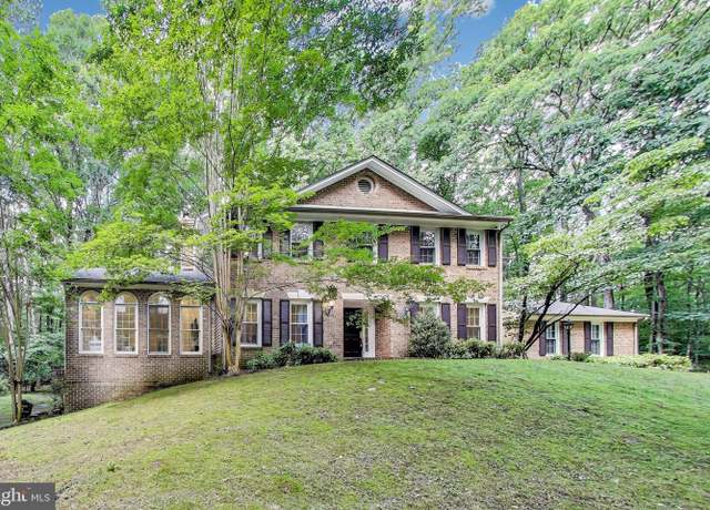 Property at 6536 Little Ox Rd, Fairfax Station, VA 22039, 4 beds, 3.5 baths