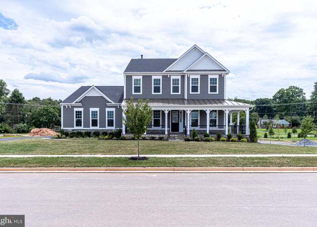 Property at 112 Idyllic Pl SE, Leesburg, VA 20175, 5 beds, 5 baths