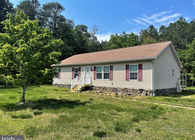 Property at 416 Monticello Dr, Colonial Beach, VA 22443, 3 beds, 2 baths