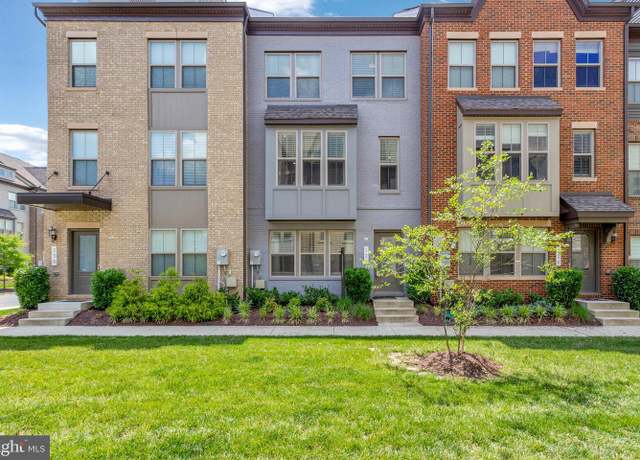 Property at 128 Albany Pl, Upper Marlboro, MD 20774, 3 beds, 3 baths