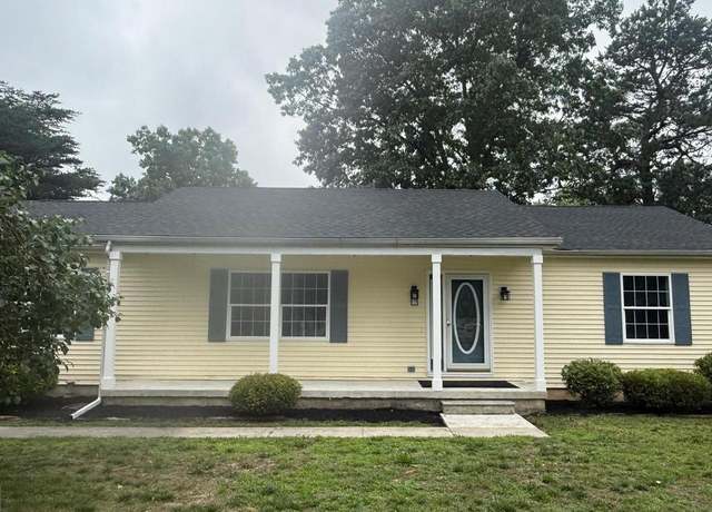 Property at 3 Country Ln, Millville, NJ 08332, 3 beds, 2 baths