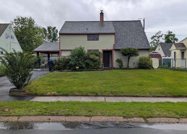 Property at 12 Geranium Rd, Levittown, PA 19057, 4 beds, 2 baths