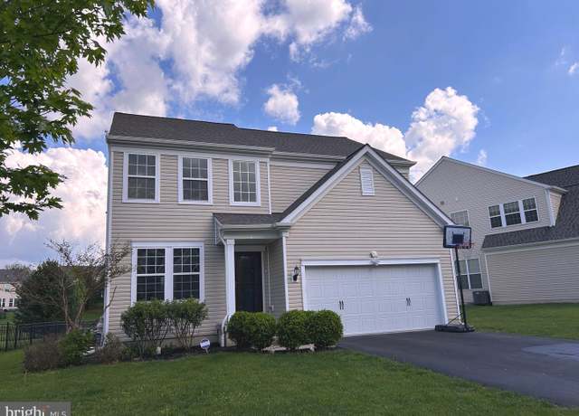 Property at 724 N Haines Cir, Downingtown, PA 19335, 4 beds, 3.5 baths