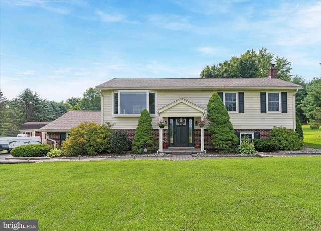 Property at 1232 W Bridge St, Spring City, PA 19475, 3 beds, 2 baths