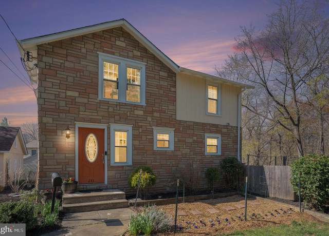 Property at 231 7th Ave, Swarthmore, PA 19081, 3 beds, 2 baths