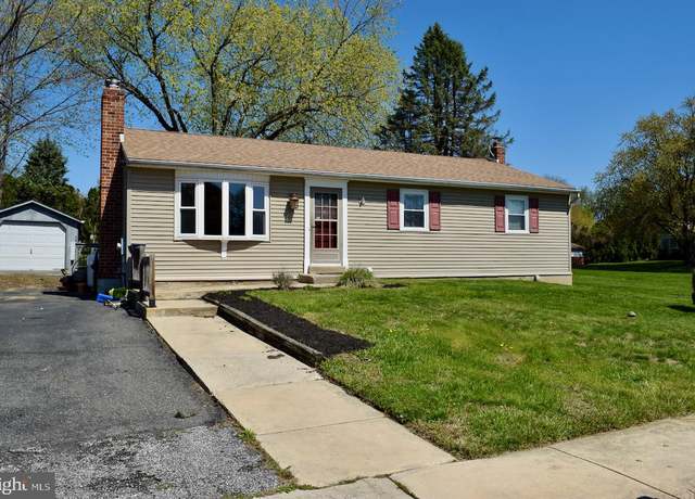 Property at 715 Carole Dr, Upper Chichester, PA 19014, 4 beds, 3 baths