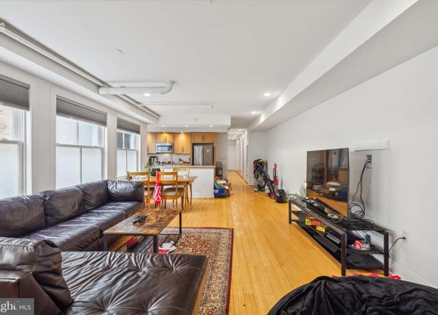 Property at 1606 Chestnut St #3, Philadelphia, PA 19103, 3 beds, 2.5 baths