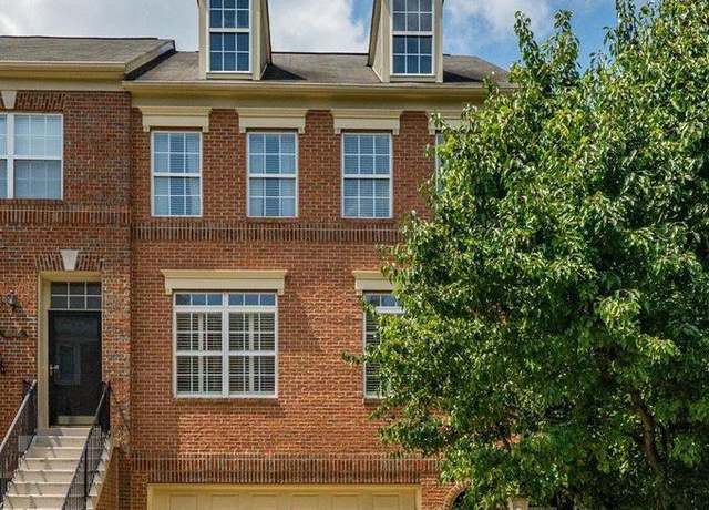 Property at 4648 Lambert Dr, Alexandria, VA 22311, 3 beds, 3.5 baths