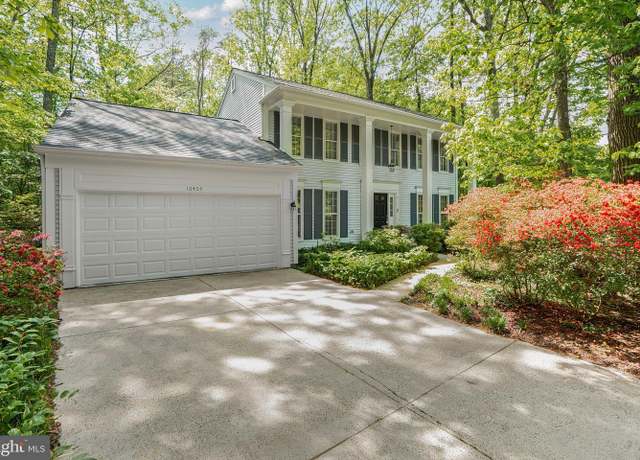 Property at 10403 Heritage Landing Rd, Burke, VA 22015, 4 beds, 2.5 baths