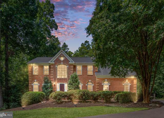 Property at 19 Secretariat Dr, Stafford, VA 22556, 5 beds, 3.5 baths