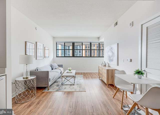 Property at 460 New York Ave NW #401, Washington, DC 20001, 1 bed, 1 bath