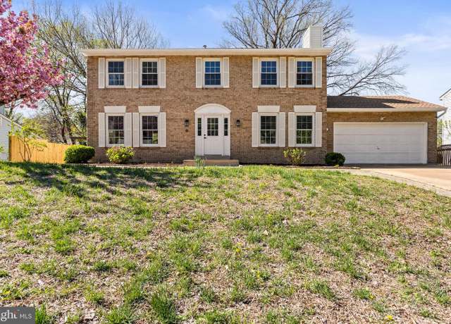 Property at 13 Alexandria Overlook Dr, Oxon Hill, MD 20745, 4 beds, 4.5 baths