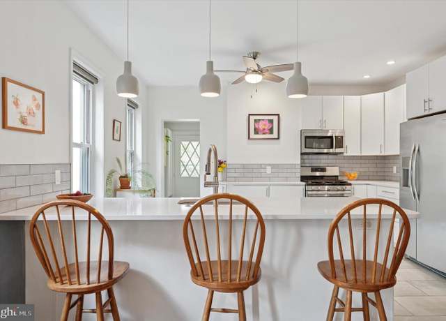 Property at 637 Linwood Ave, Collingswood, NJ 08108, 4 beds, 2 baths
