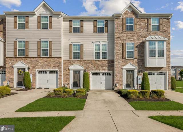 Property at 45 Village Green Ln, Sicklerville, NJ 08081, 3 beds, 3 baths