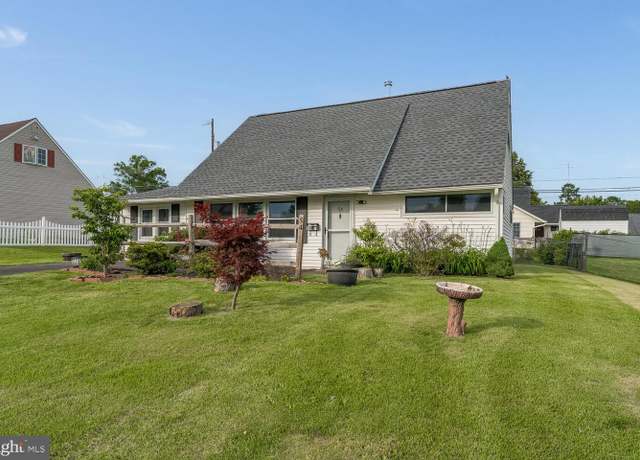 Property at 54 Cobalt Ridge Dr E, Levittown, PA 19057, 4 beds, 2 baths