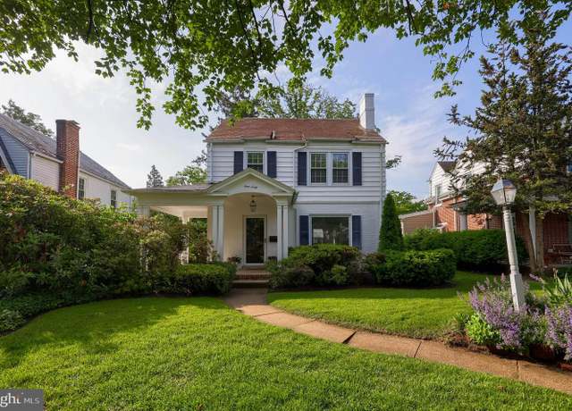 Property at 960 Helen Ave, Lancaster, PA 17601, 3 beds, 1.5 baths