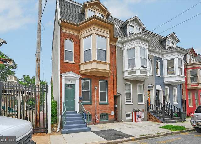 Property at 328 Reinecke Pl, York, PA 17403, 5 beds, 2 baths