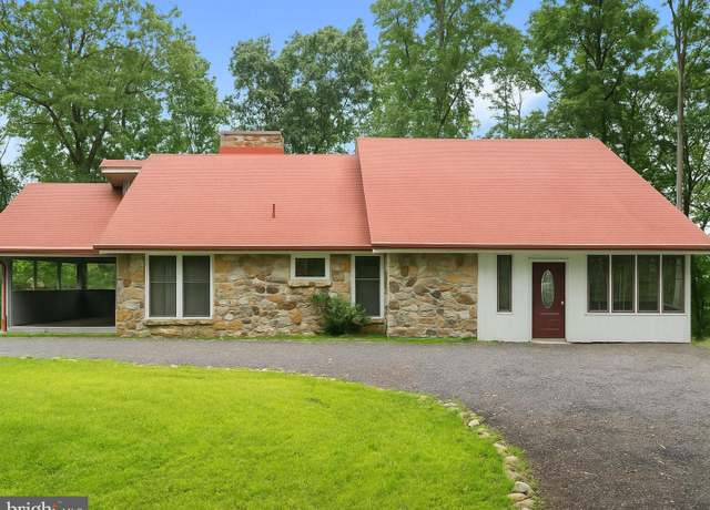 Property at 265 Slate Ln, Stephenson, VA 22656, 4 beds, 4.5 baths