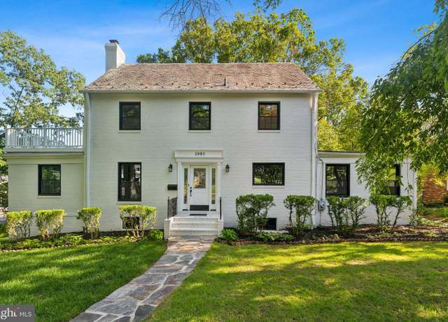 Property at 1901 Belle Haven Rd, Alexandria, VA 22307, 5 beds, 3.5 baths