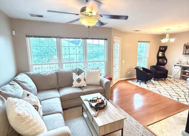 Property at 9230 Cardinal Forest Ln #301, Lorton, VA 22079, 2 beds, 1.5 baths