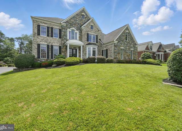Property at 6033 Tinley Mill Dr, Haymarket, VA 20169, 4 beds, 4.5 baths