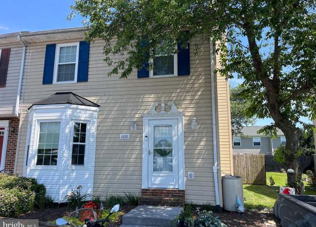 Property at 1215 Julie Ct, Woodstock, VA 22664, 3 beds, 2.5 baths