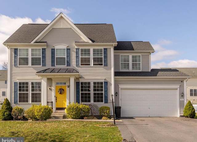 Property at 74 Envoy Ct, Inwood, WV 25428, 4 beds, 3 baths