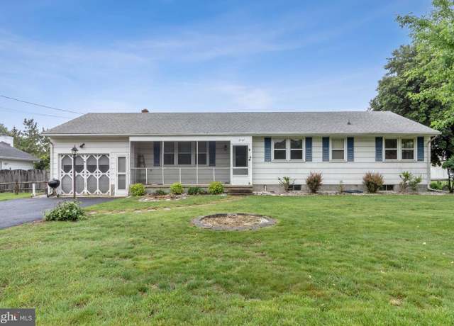 Property at 2107 Penn Rd, Lewes, DE 19958, 4 beds, 2.5 baths