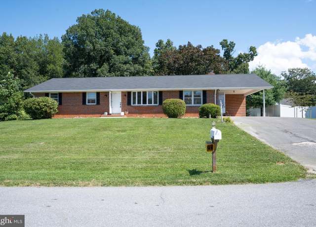 Property at 7005 Beachmont Dr, Sykesville, MD 21784, 3 beds, 2.5 baths