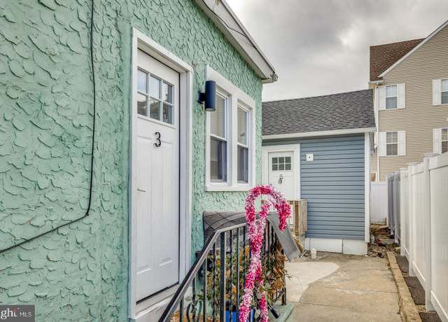 Property at 222 E Burk Ave #3, Wildwood, NJ 08260, 1 bed, 1 bath