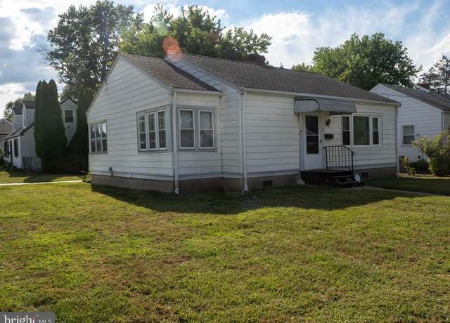 Property at 901 Parkway Ave, Trenton, NJ 08618, 2 beds, 1 bath