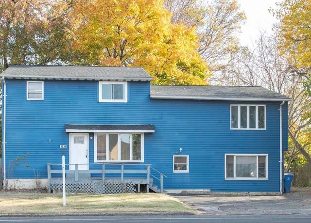 Property at 1019 Green Ln, Levittown, PA 19057, 6 beds, 2 baths