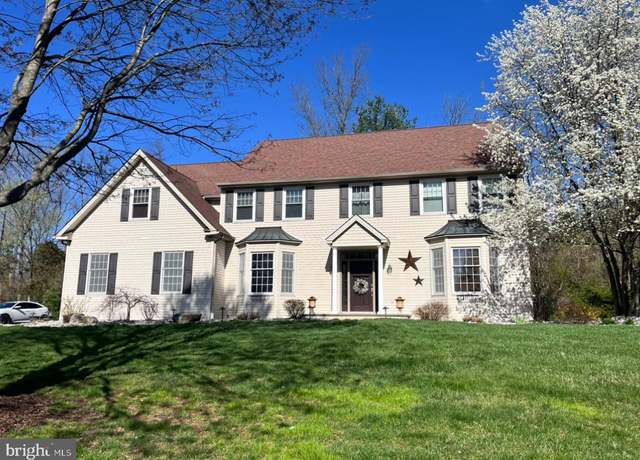 Property at 608 Covered Bridge Ln, Doylestown, PA 18901, 5 beds, 2.5 baths