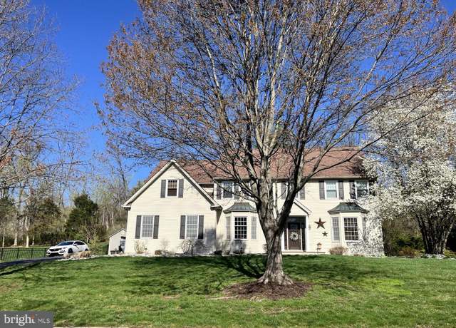 Property at 608 Covered Bridge Ln, Doylestown, PA 18901, 4 beds, 2.5 baths