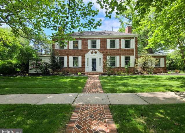 Property at 505 Hillcrest Ave, State College, PA 16803, 5 beds, 4.5 baths