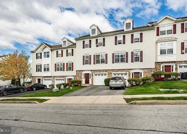 Property at 71 Narragansett Ln, Coatesville, PA 19320, 3 beds, 2.5 baths