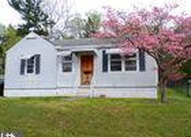 Property at 316 Northfield Ave, Waynesboro, PA 17268, 2 beds, 1.5 baths