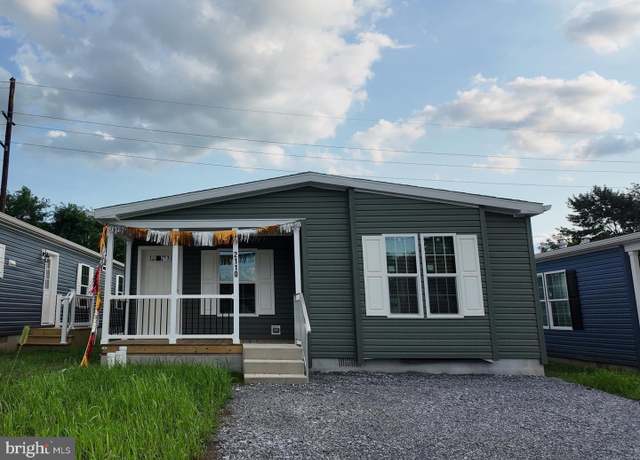 Property at 2110 Scull St, Lebanon, PA 17046, 3 beds, 2 baths